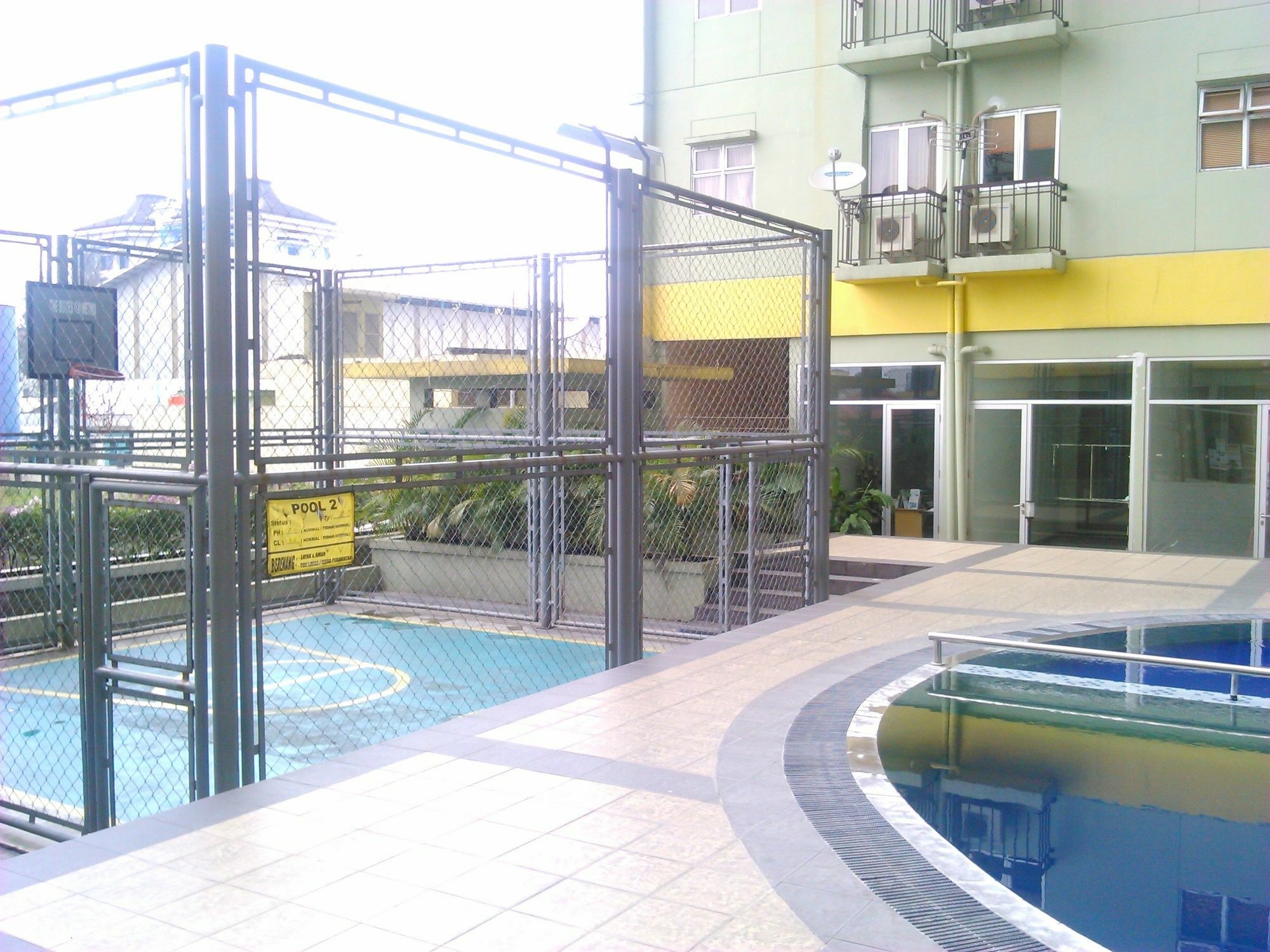 The Suites Metro Apartment - Putri Bandung Buitenkant foto